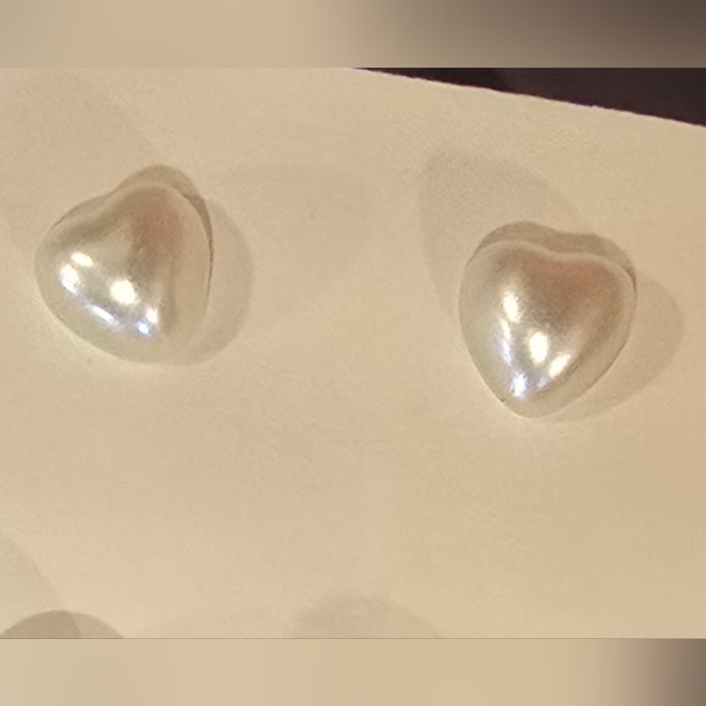Pearl Heart Stud Earrings